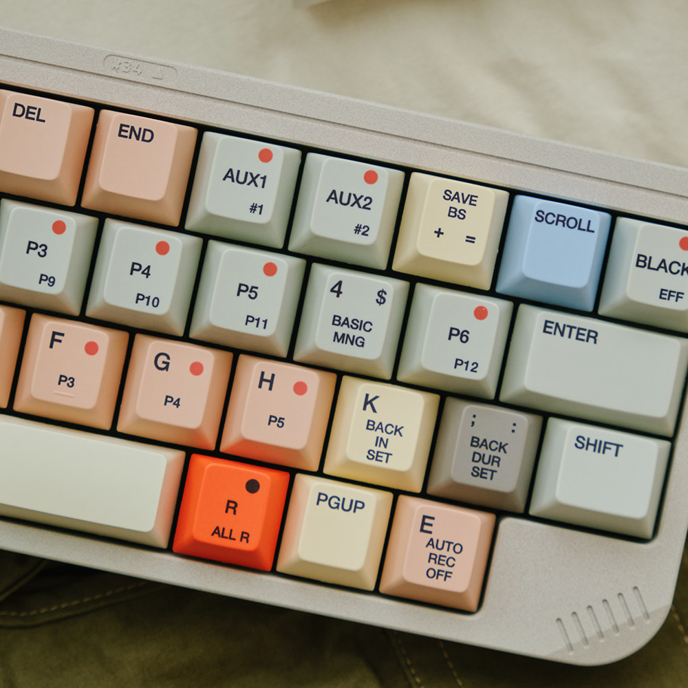 FBB キーキャップ S9000 レトロスタイルチェリーメカ - Retro Gaming Laptop のレビューと価格
